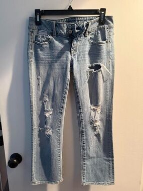 American Eagle Outfitters Light Blue Distressed Boyfriend Jeans